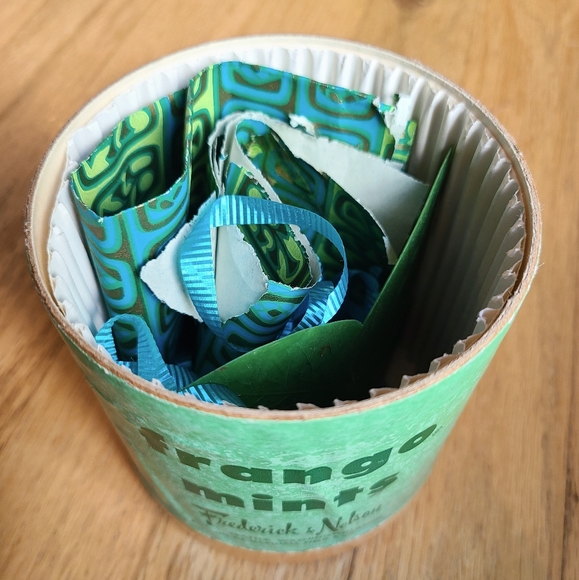 Vintage Frango Mints Round Box and Holiday Wrap 1950s - Picture 14 of 14